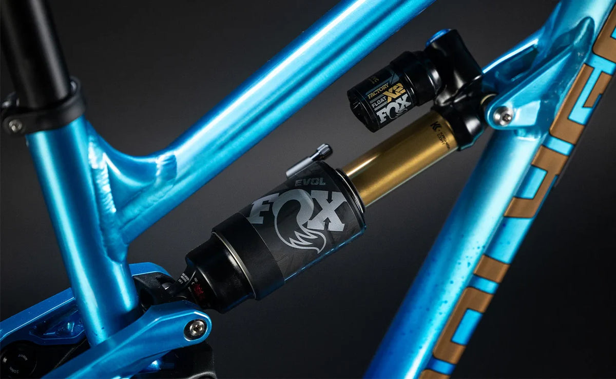 Bicicleta Polygon Collosus DH9 2027