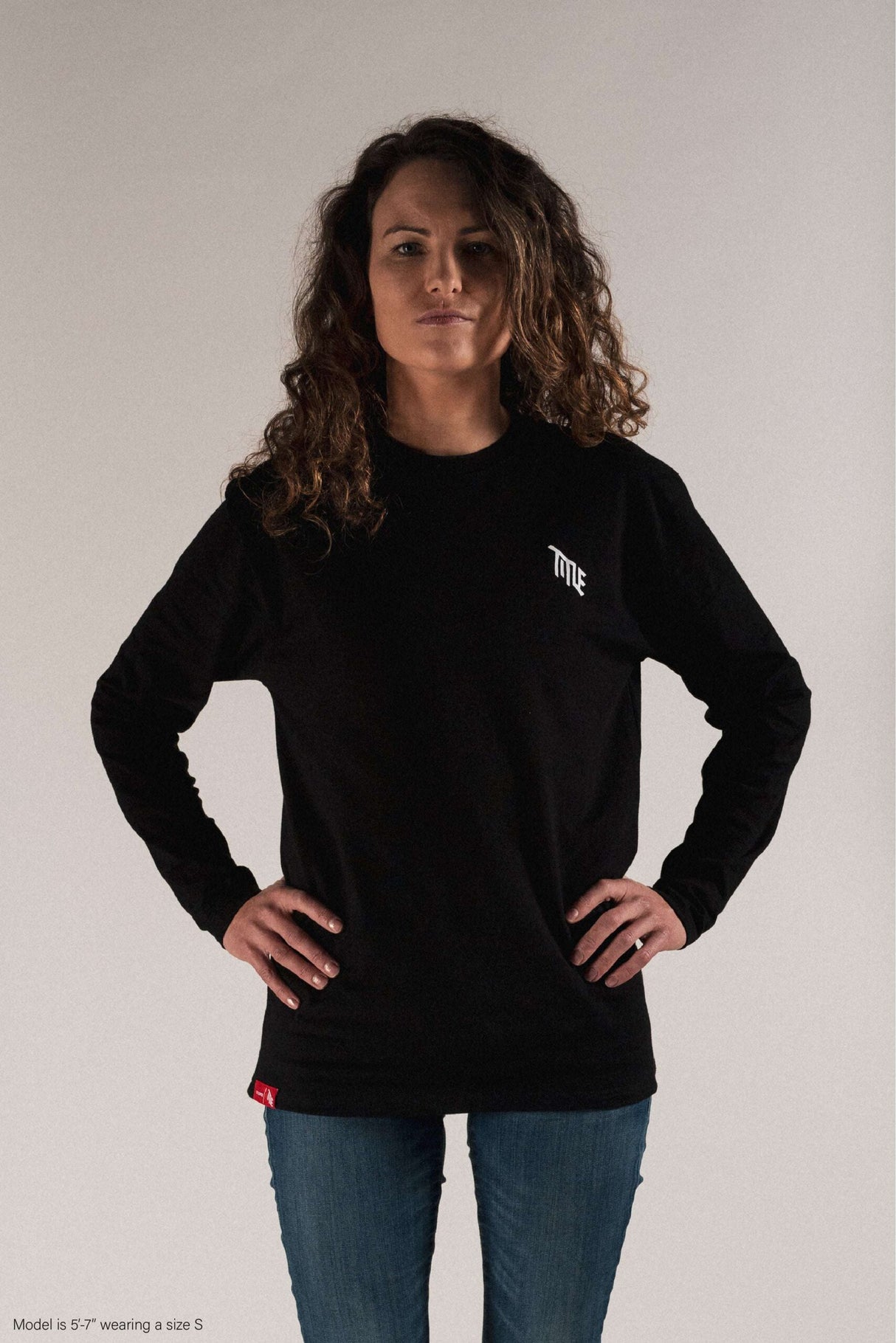Polera Title Essential LS Negro