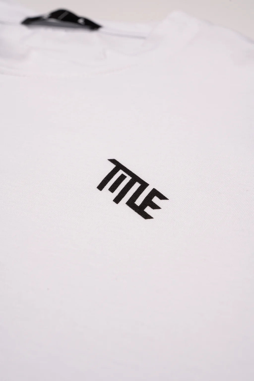 Polera Lifestyle Title Essential