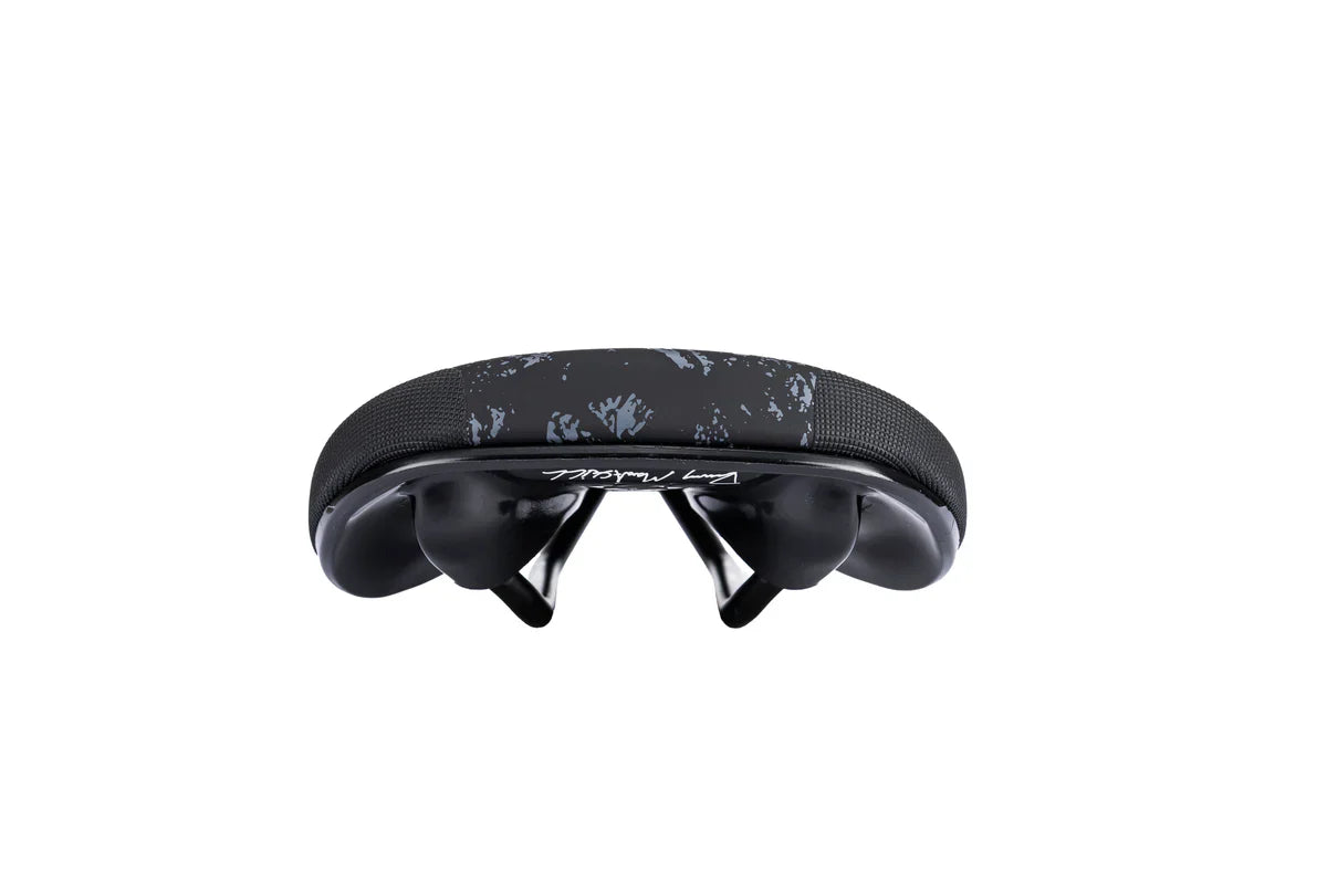 Asiento CAST Bel-Air 3.0 (Collab: Danny MacAskill)
